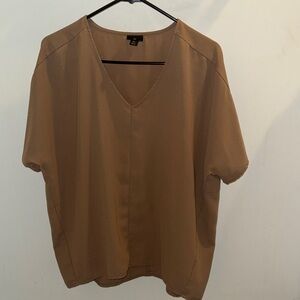 Worthington Tan V-Neck Short Sleeve Blouse